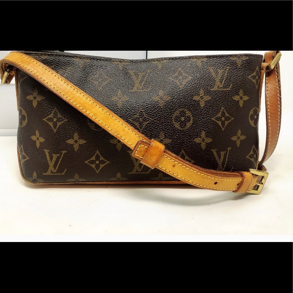 Louis Vuitton Trotteur Purse
